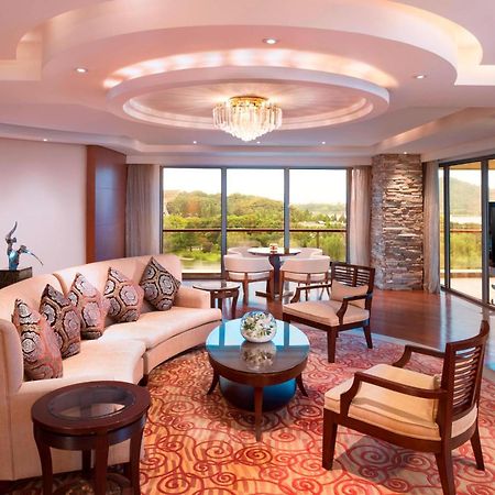 The Yuluxe Sheshan, Shanghai, A Tribute Portfolio Hotel  Songjiang Bagian luar foto